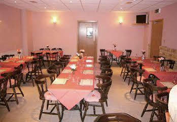 Rosemount Hotel Heathrow Hounslow Bagian luar foto